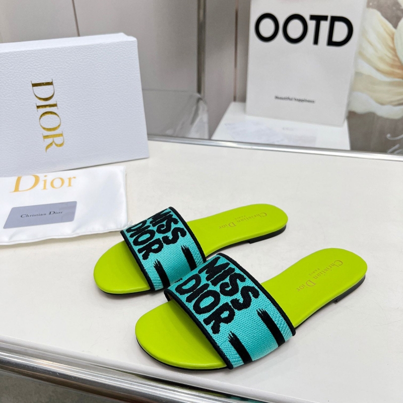 ch**an D*or slippers